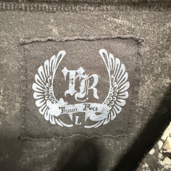 Treasure‎ Rock Womens L Long Sleeve Lace V Neck Graphic T Shirt Top - Picture 5 of 9